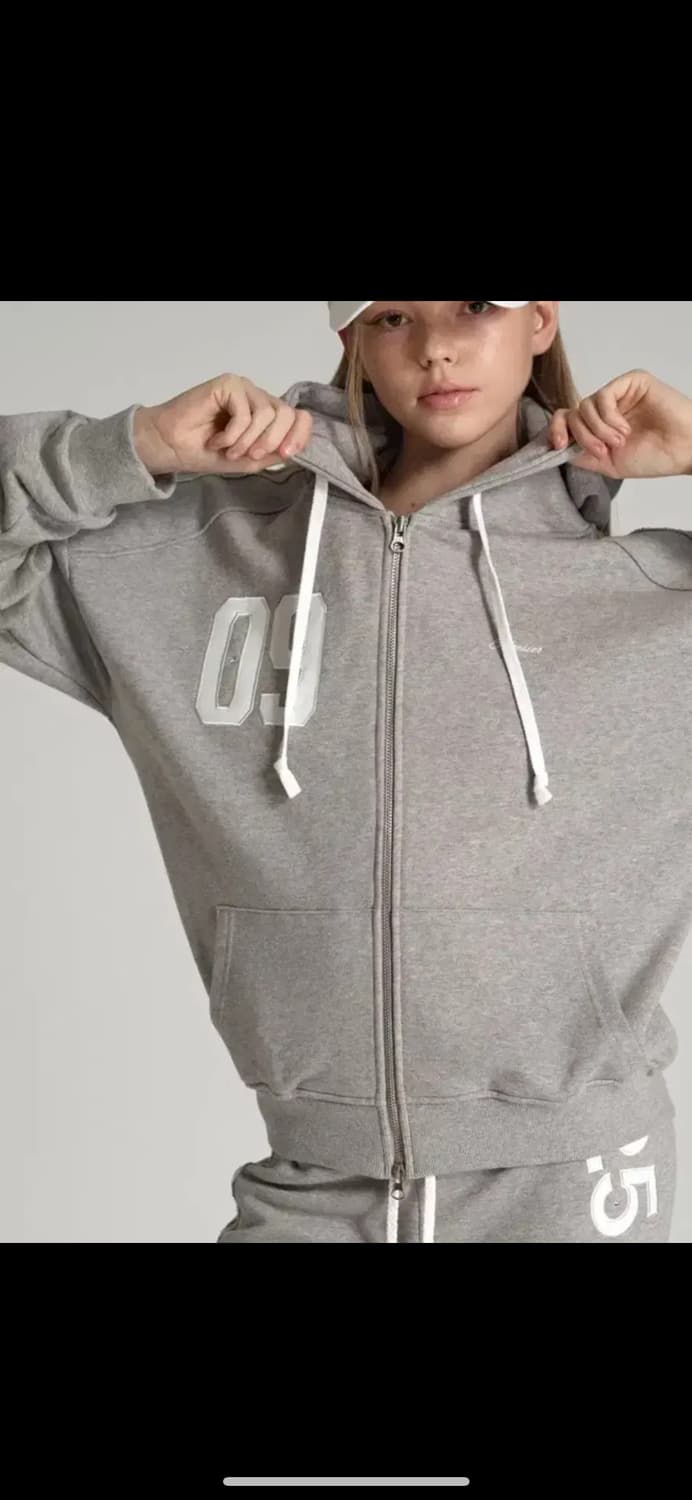 (새상품)클리시어 09 넘버링 후드집업 그레이 상품이미지1