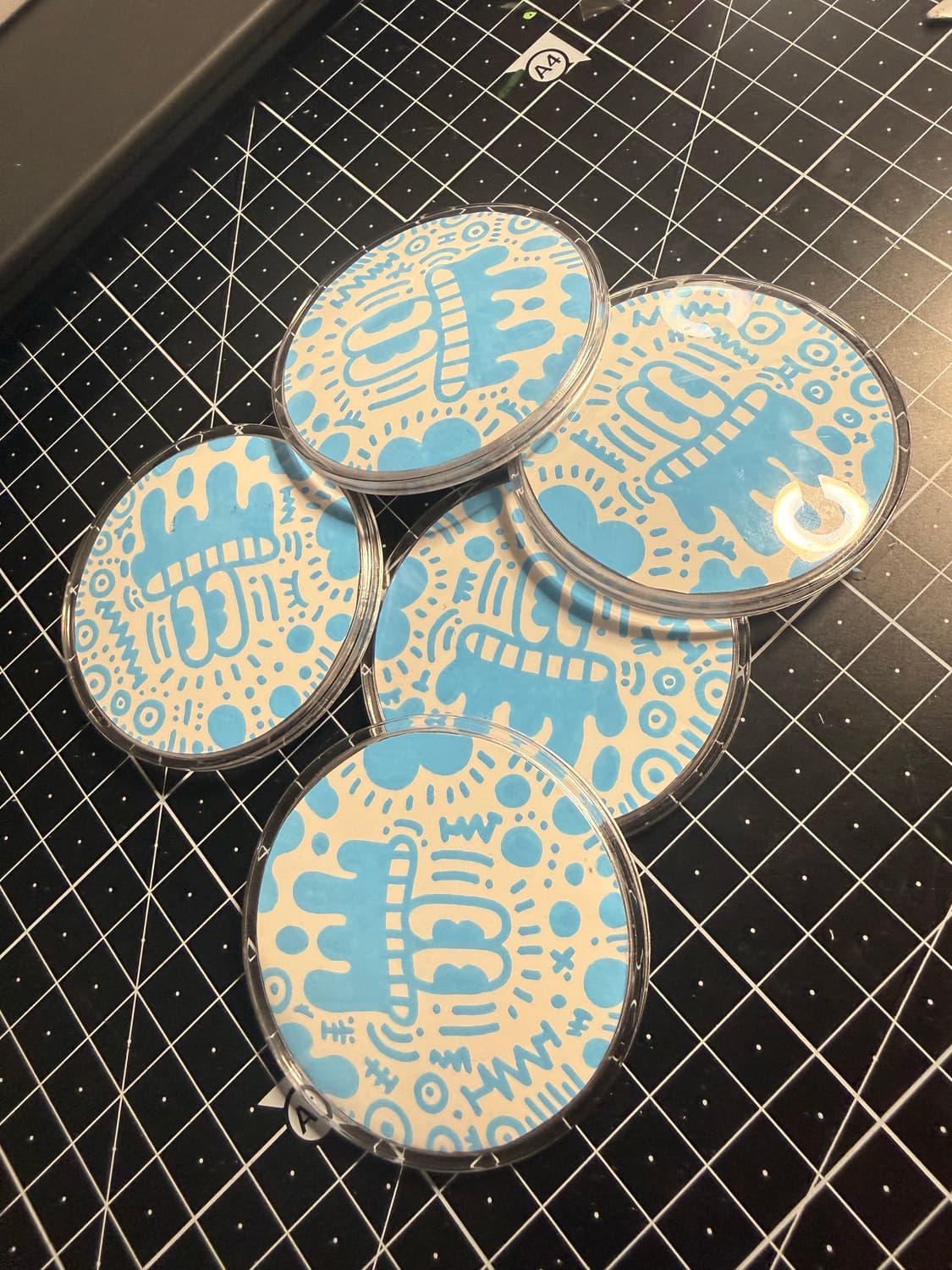 Bingo sky blue eye’s 뱃지 팝니다. 상품이미지8