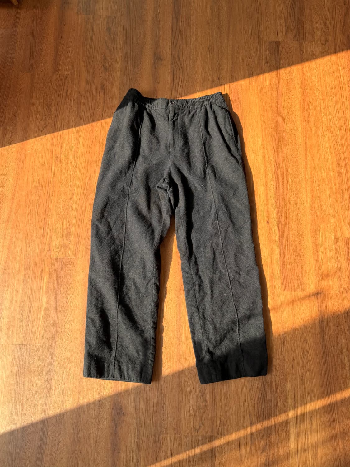 솔리드옴므 22FW 우영미 울 팬츠 상품이미지1