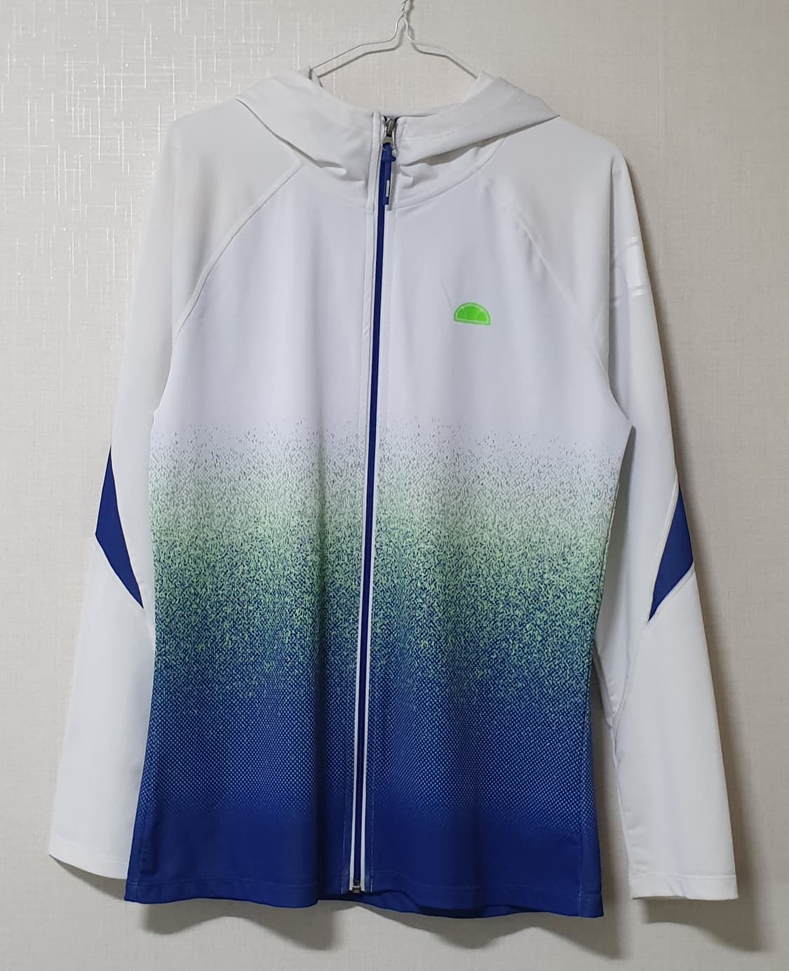 엘레쎄 운동복 후드집업 105사이즈 상품이미지1