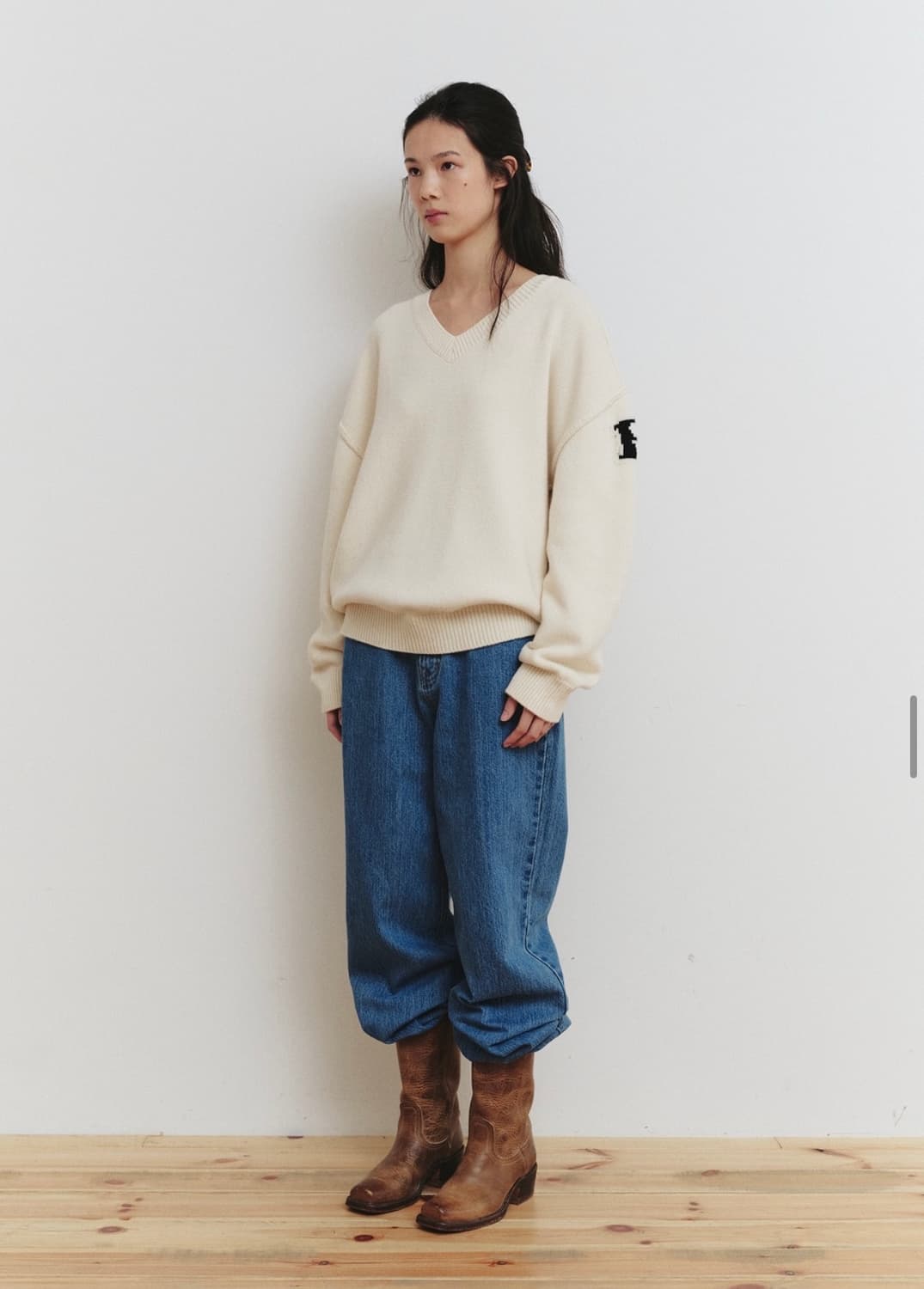 파르벵 헬로키티 브이넥 니트  상품이미지6