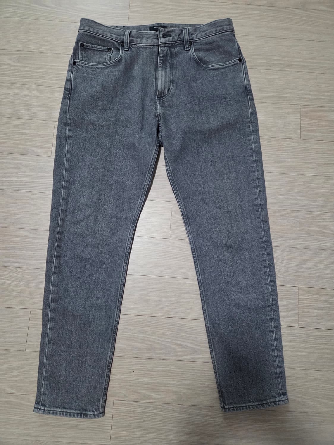 (31) 띠어리 헤이더진 그레이 청바지 상품이미지1