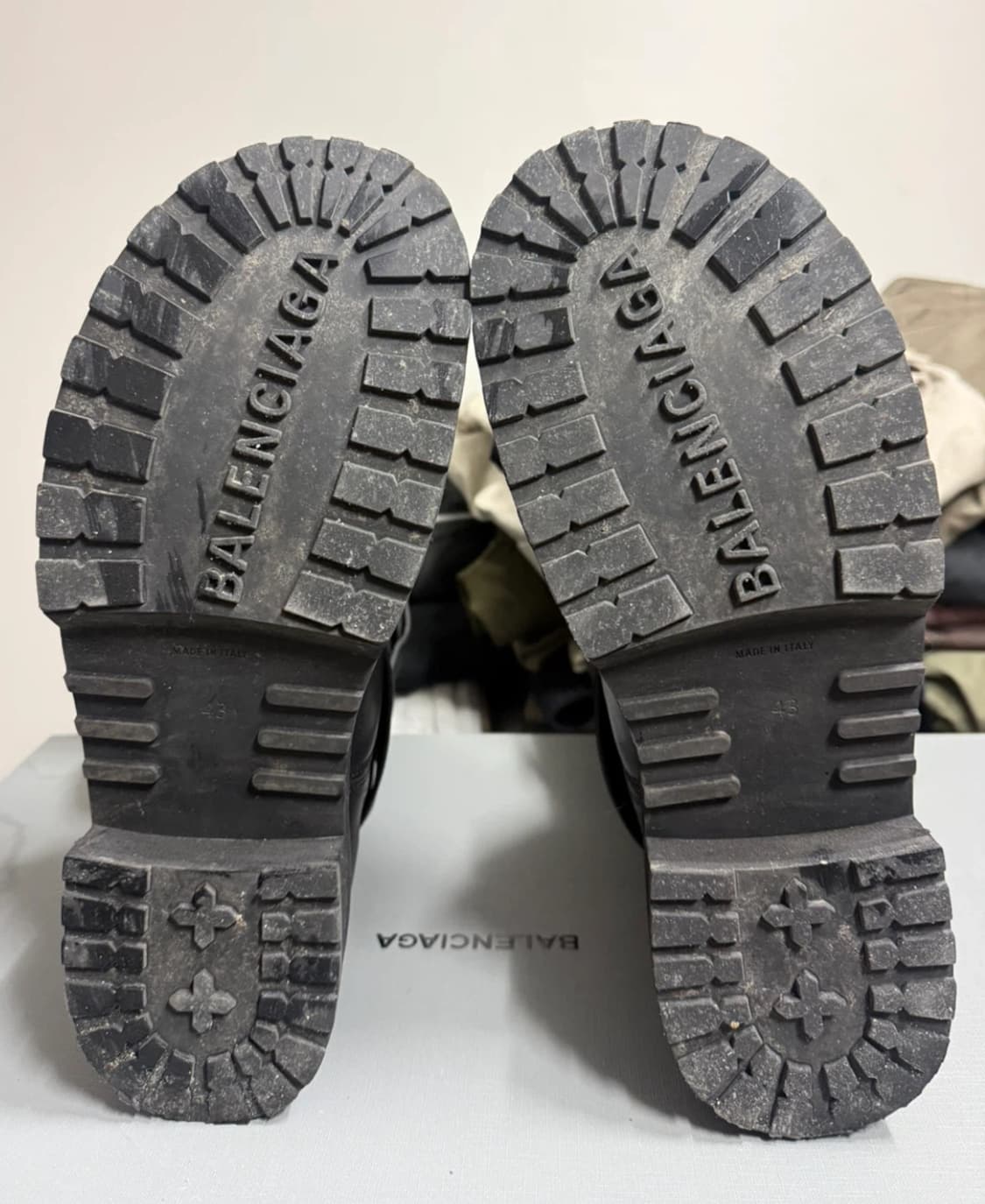 Reserved 상품이미지4