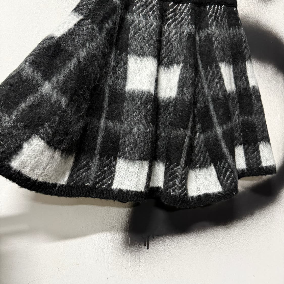 VTG 빈티지 블랙 체크 패턴 앙고라 모헤어 밴딩 플레어 미니 스커트 상품이미지3