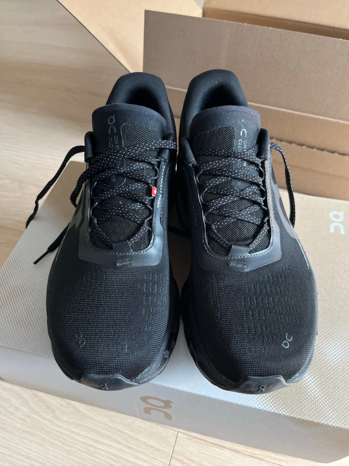 온러닝 클라우드몬스터2 블랙 270 상품이미지2