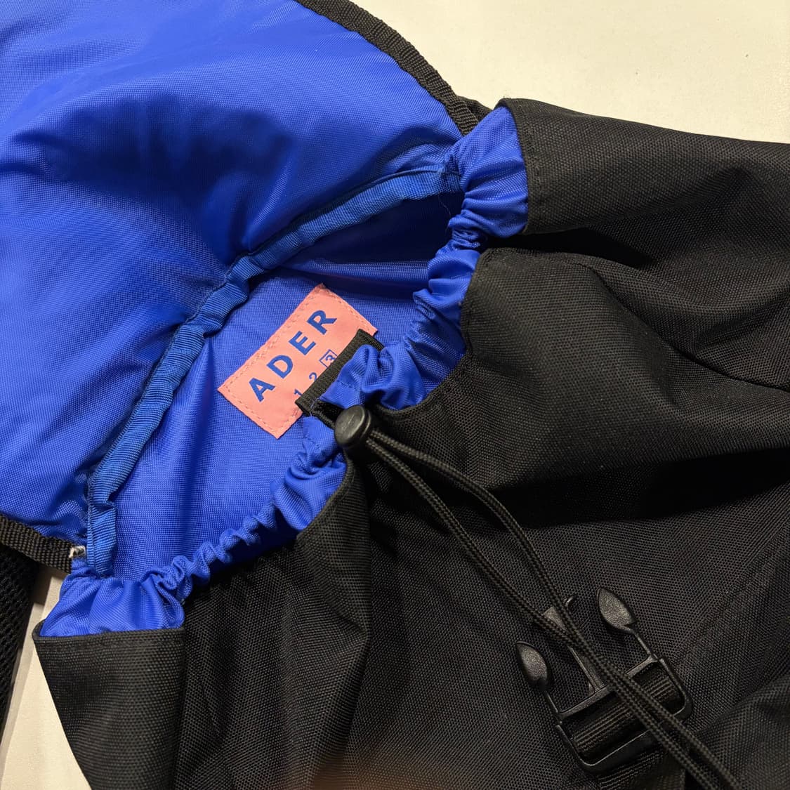 아더에러 오버사이즈 블랙 백팩 상품이미지10