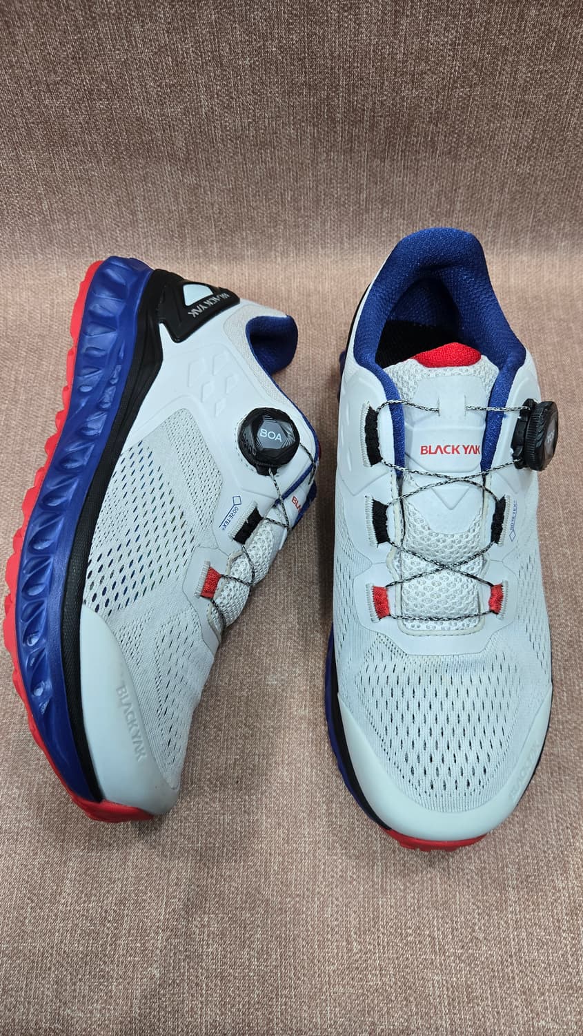 블랙야크 미착용 265mm- 보아 일루전 맥스 GTX 고어텍스 트레킹화 상품이미지1