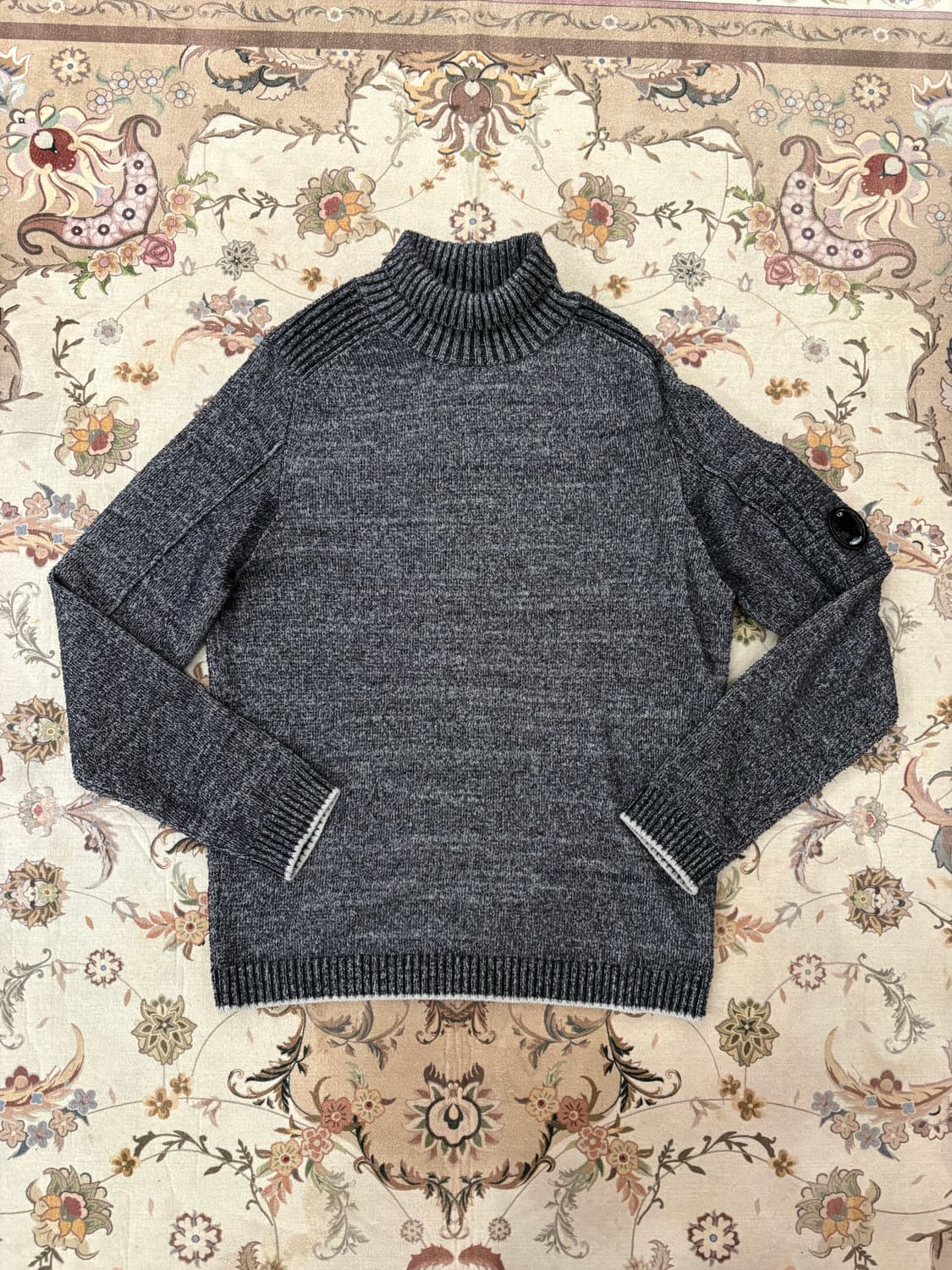 cp컴퍼니 플리스 터틀넥니트 상품이미지1