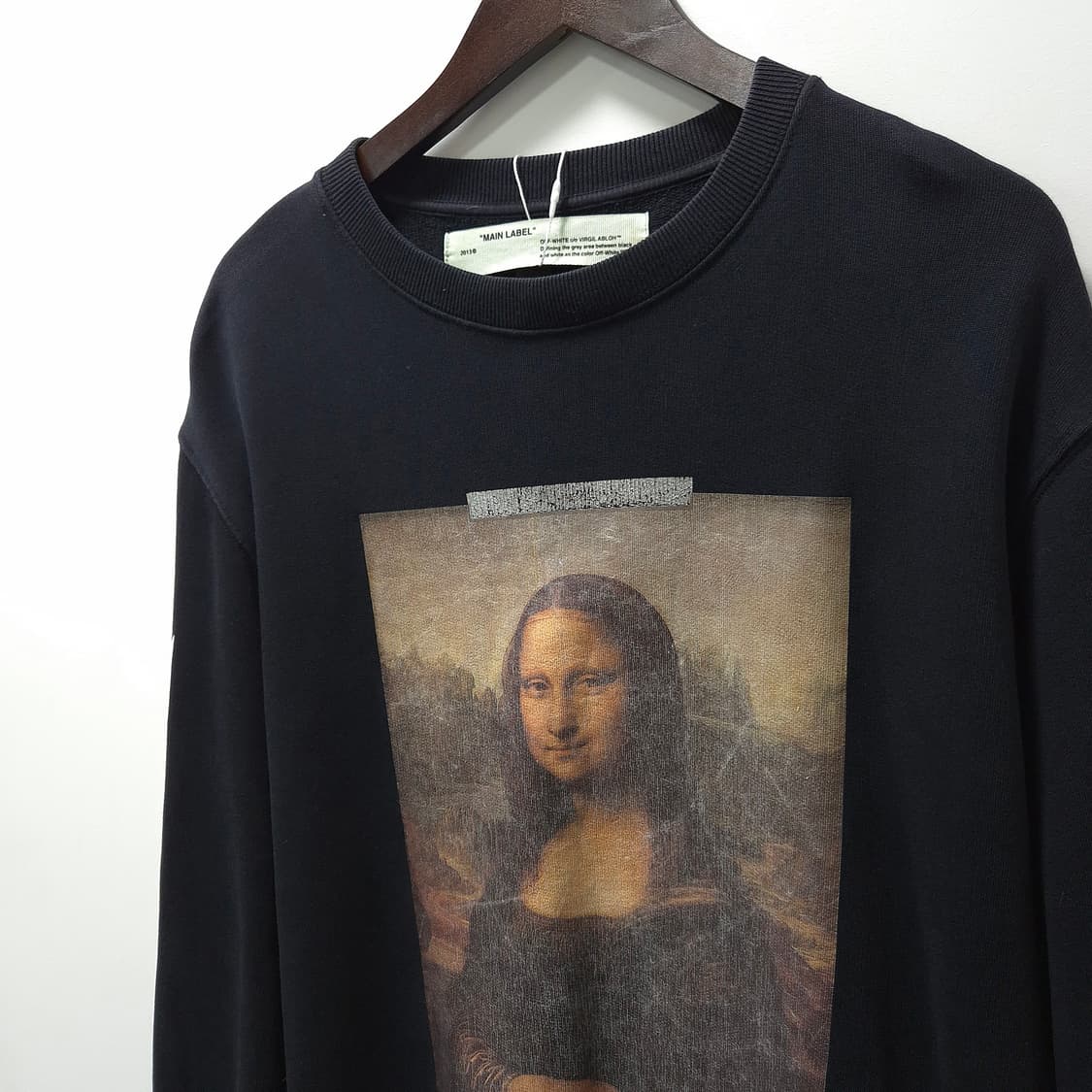 오프화이트 모나리자 프린팅 맨투맨 M / 할인 상품이미지3