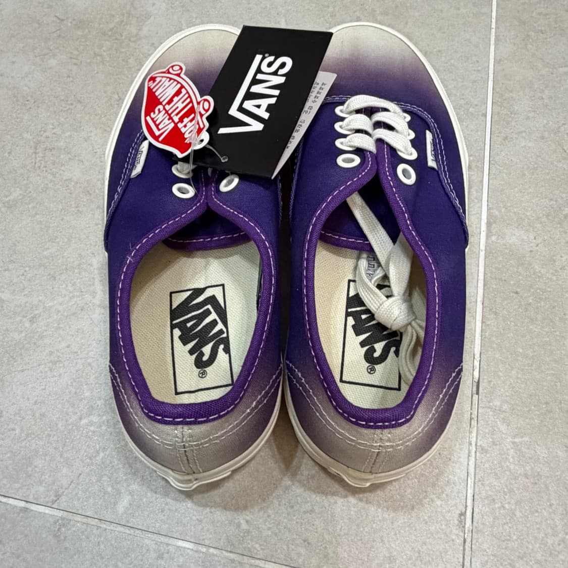 반스 UA 어센틱 옴브레 퍼플 화이트 VN0A5KRDZ1N 225 상품이미지4
