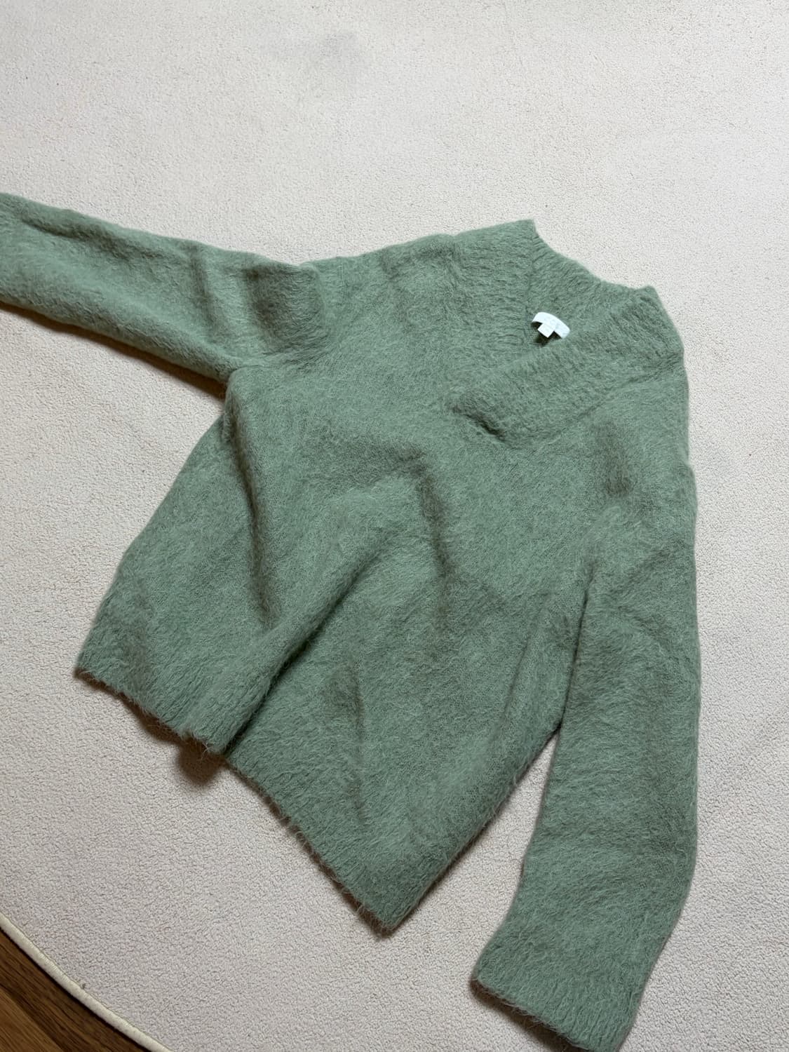 COS 모헤어 니트 S 그린 (착용샷 있음) 상품이미지3