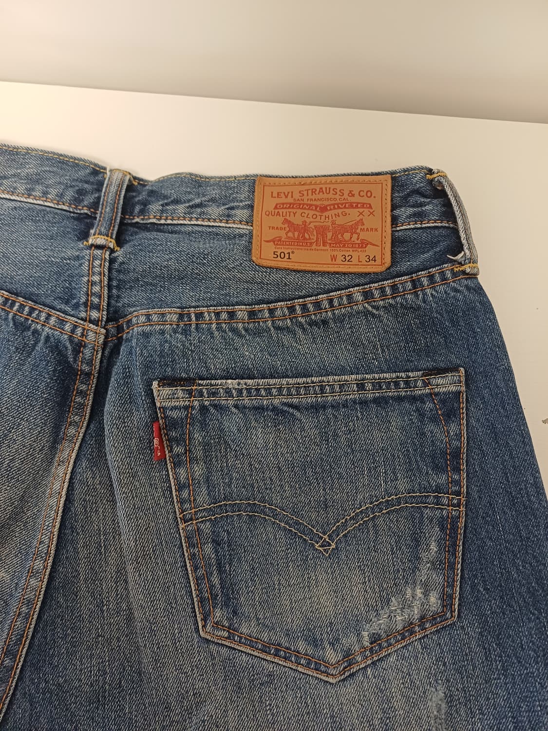 리바이스 501 오리지널 데미지 워싱 데님 (W32 L34) 상품이미지4