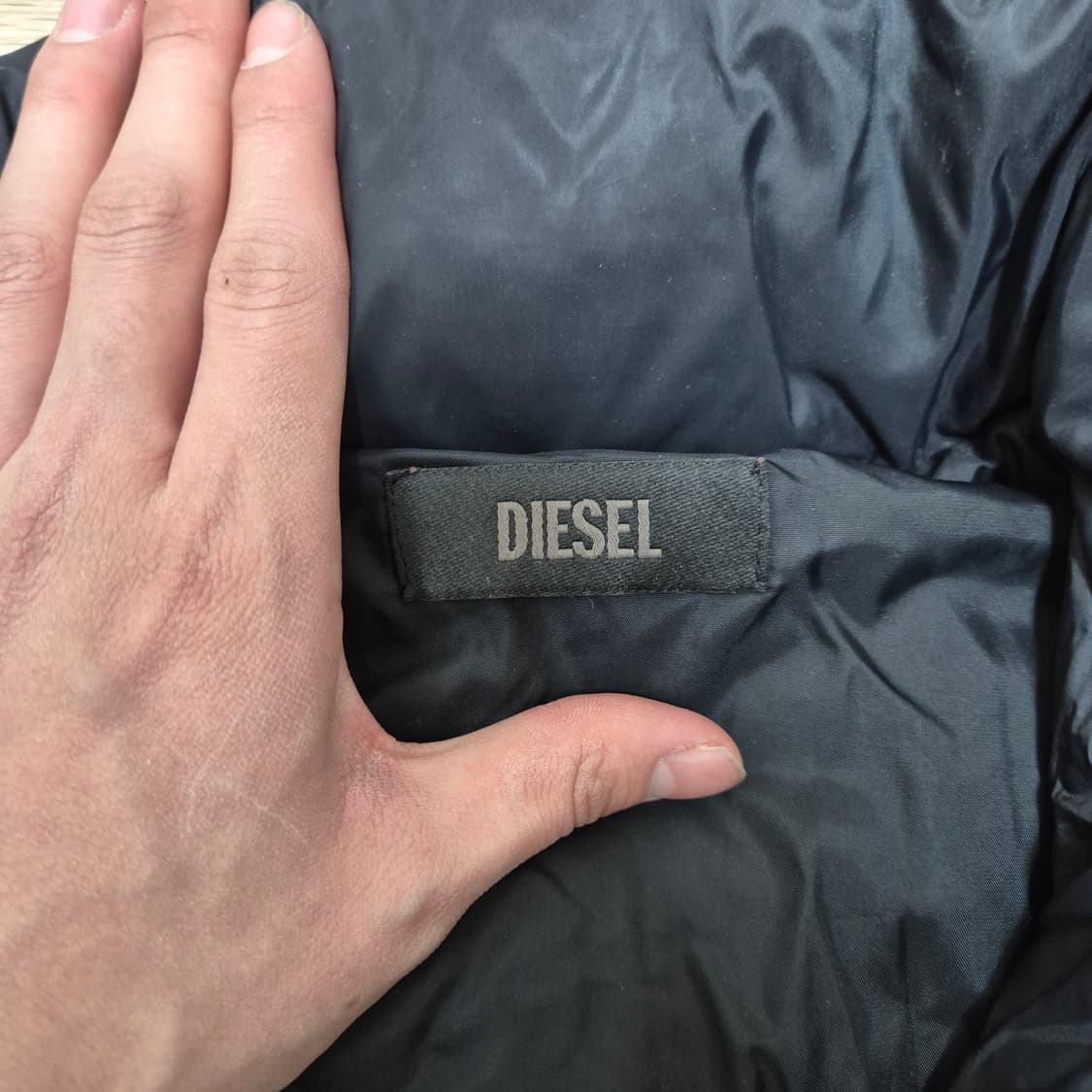 디젤 여성 레더패치 덕다운 롱패딩 점퍼 S(90) 상품이미지5