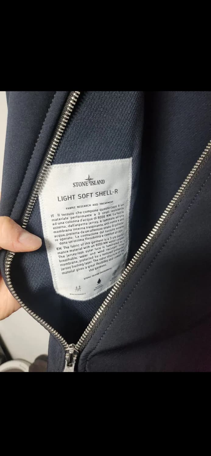 [정품] 스톤아일랜드 라이트 소프트쉘 상품이미지4