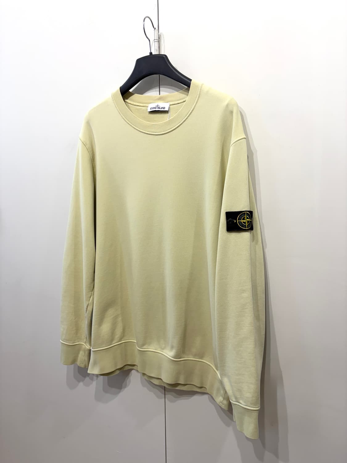 스톤 아일랜드 와펜 스웻 셔츠 상품이미지1