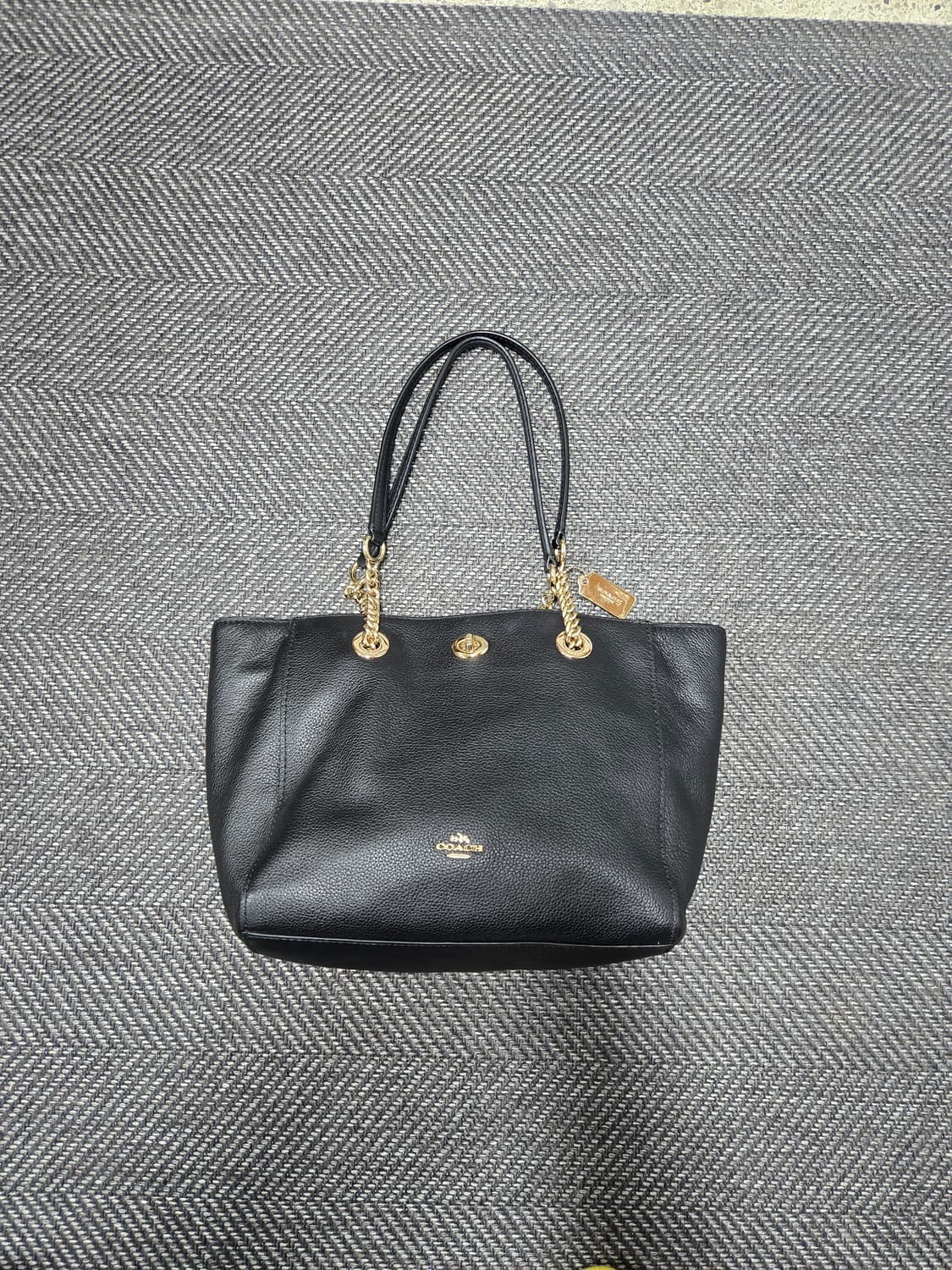 코치 COACH 블랙 체인 토트백 상품이미지2