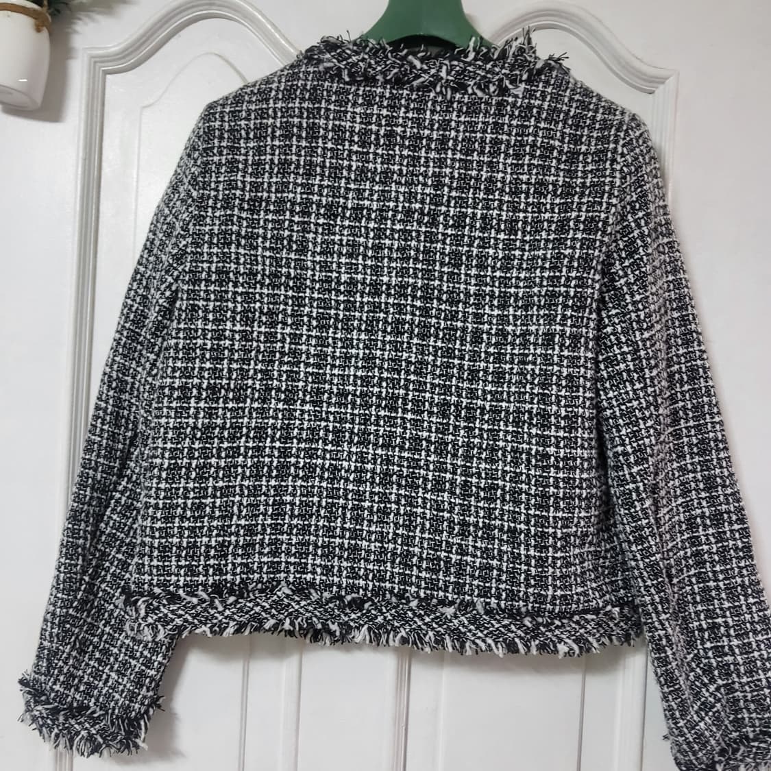 새상품 트위드 자켓 금장 버튼 봄 가을 자켓 블랙 상품이미지4