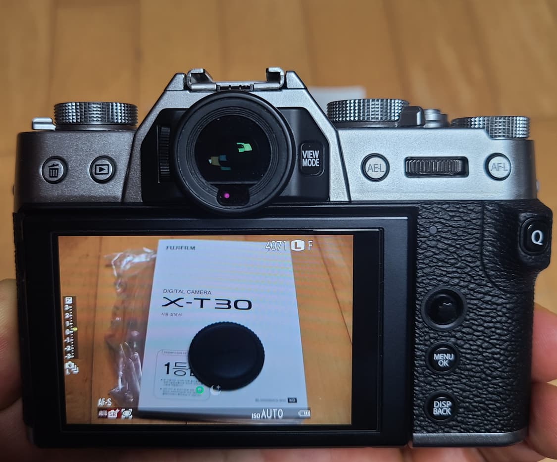 후지필름 X-T30 풀박스 (배터리 2개, 하프케이스) xt30 상품이미지3