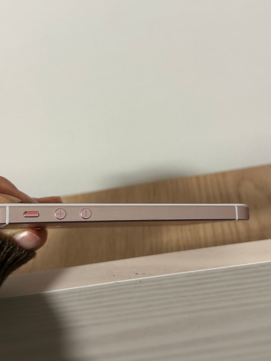 (S급) 아이폰se1 32기가 로즈골드 판매합니다 상품이미지4