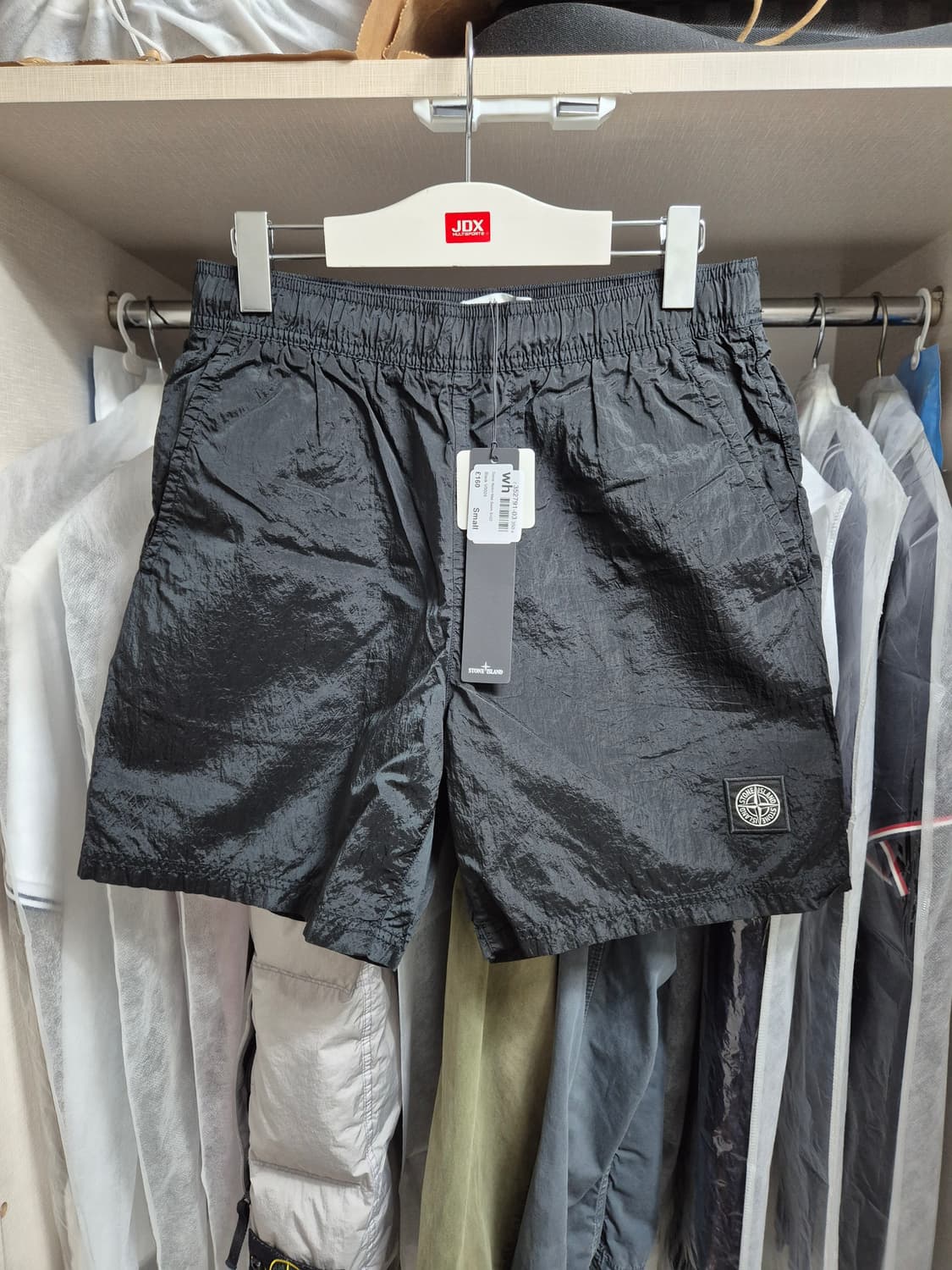미시착 새상품 S-28,30 스톤아일랜드 메탈나일론 반바지 블랙 상품이미지1