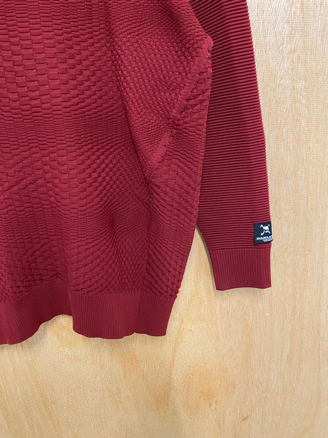 OAKLEY knit 오클리 기하학 가공 폴리 니트 맨투맨 상품이미지4