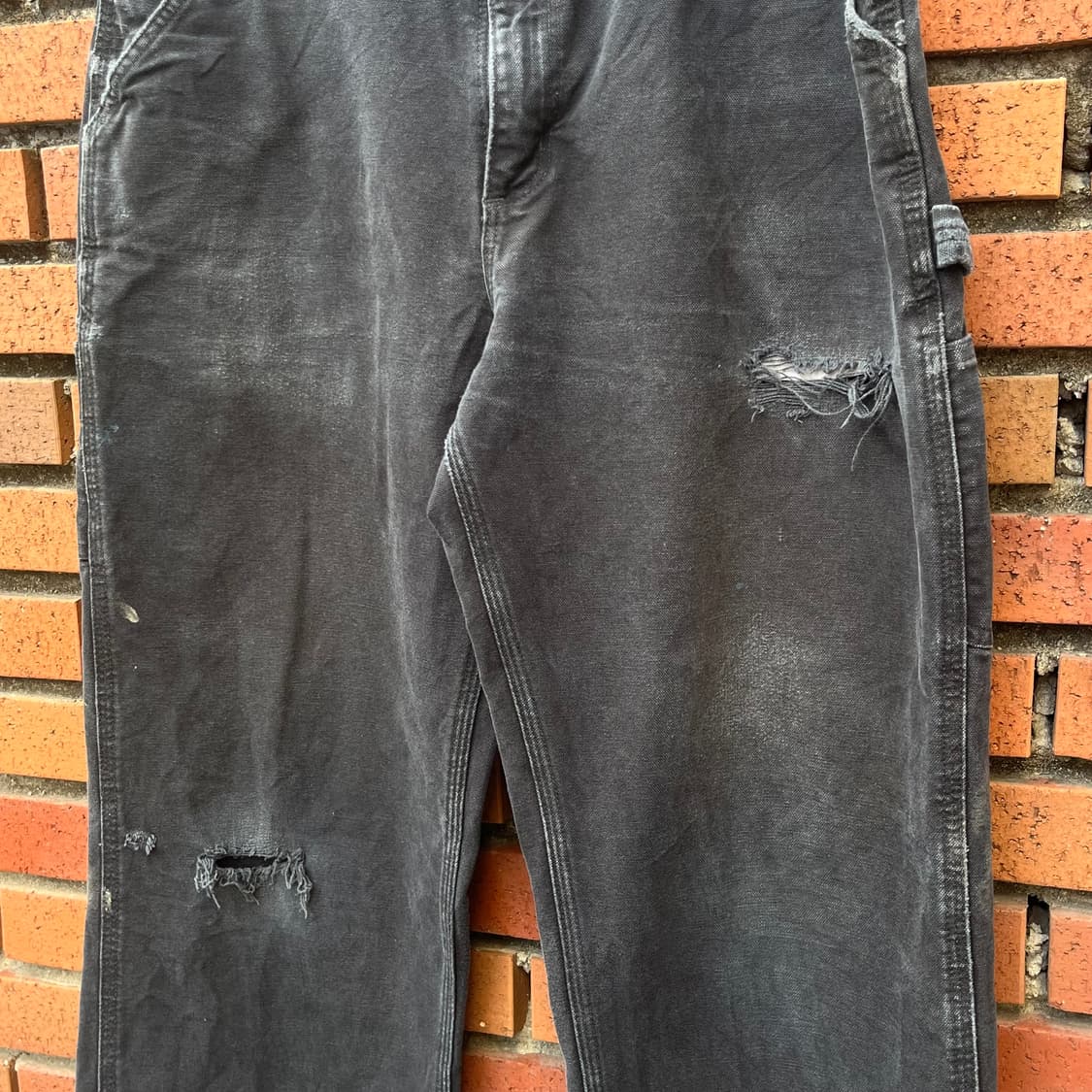 Carhartt 데미지 카펜터 팬츠 (33“) 상품이미지2