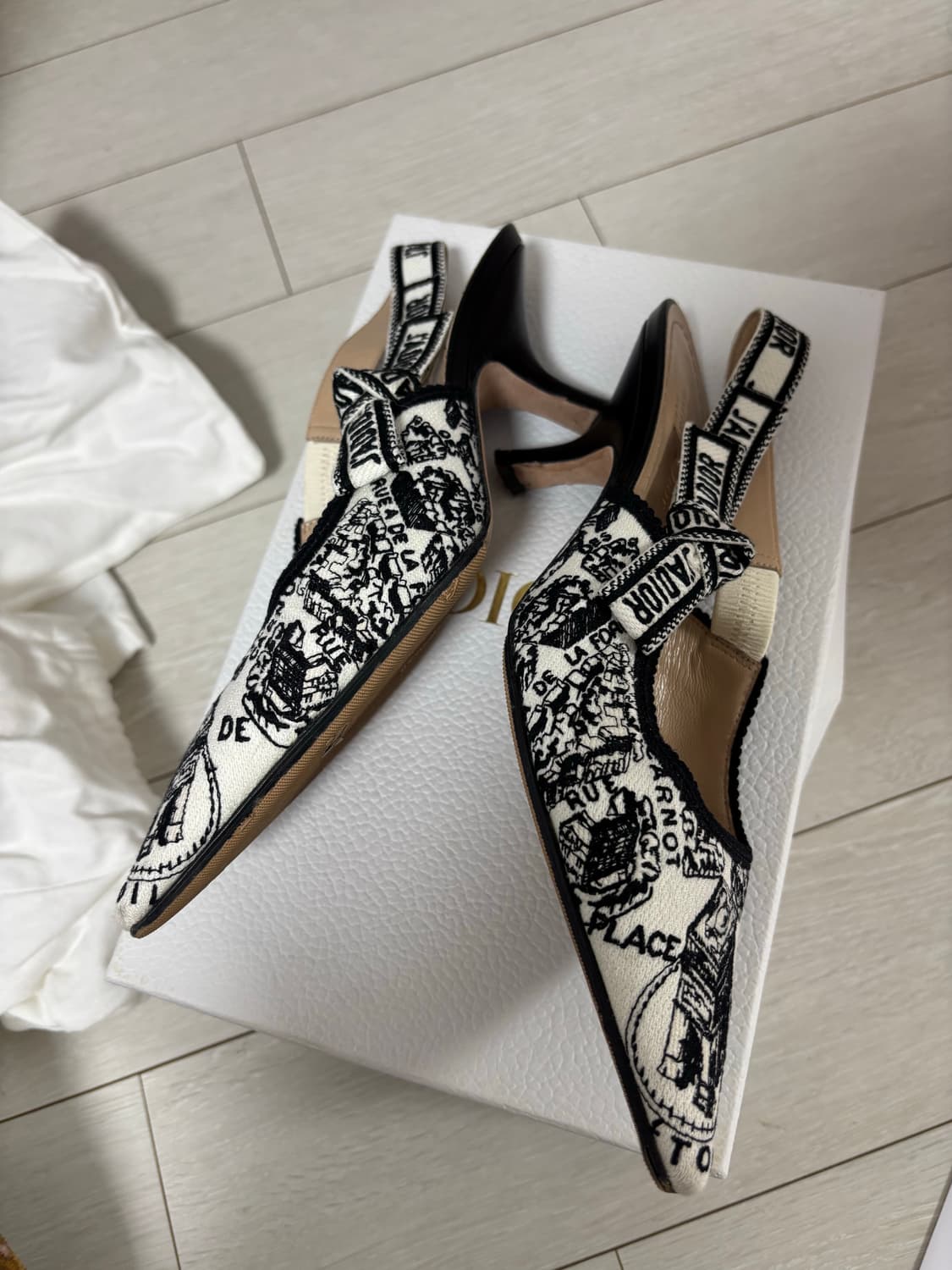 디올 슬링백 37  상품이미지5