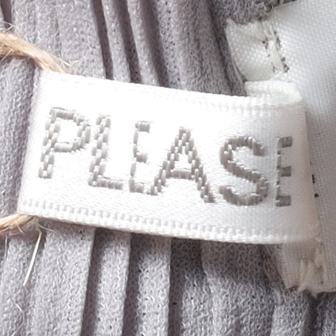 플리츠 플리즈 Pleats Please Neck Scarf  상품이미지3