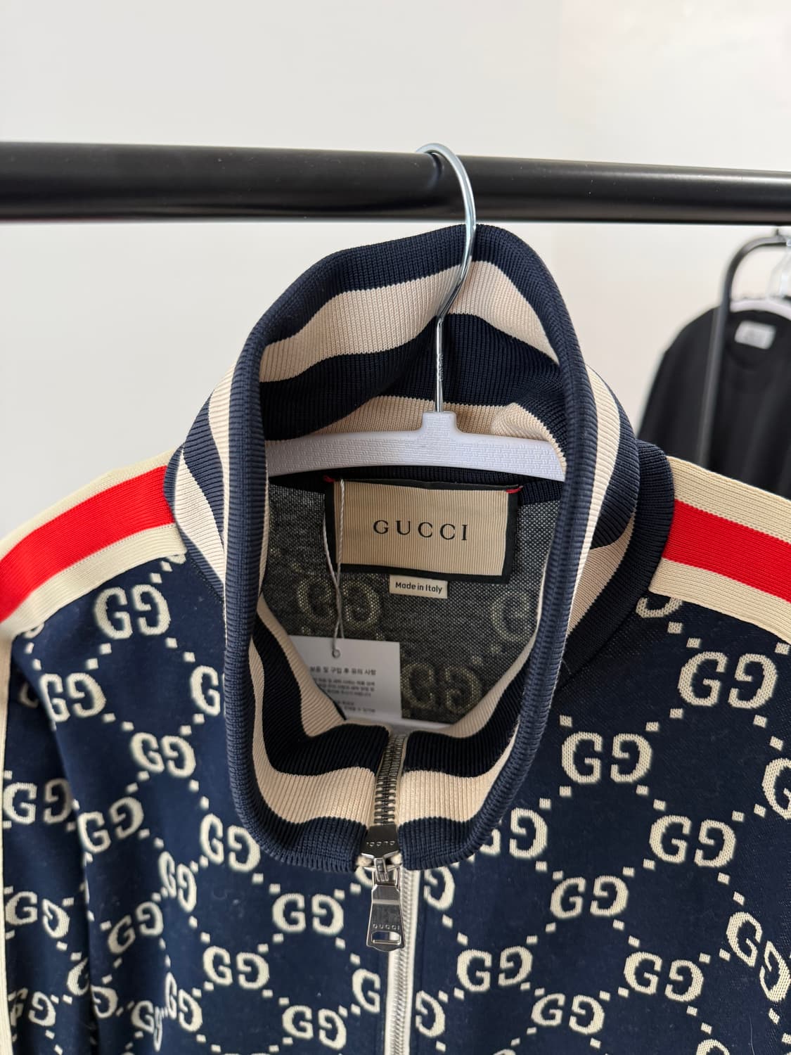 구찌 자카드 트랙탑  L

 상품이미지2