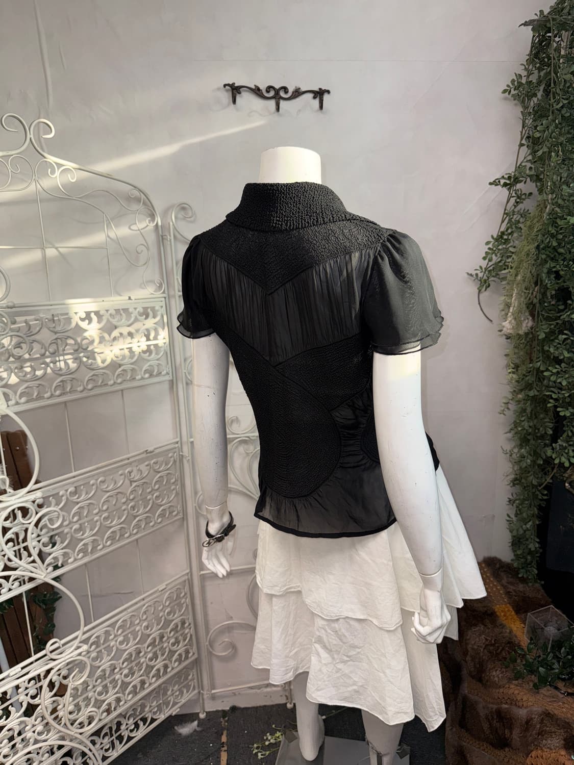 Black shirring chiffon button blouse  상품이미지6