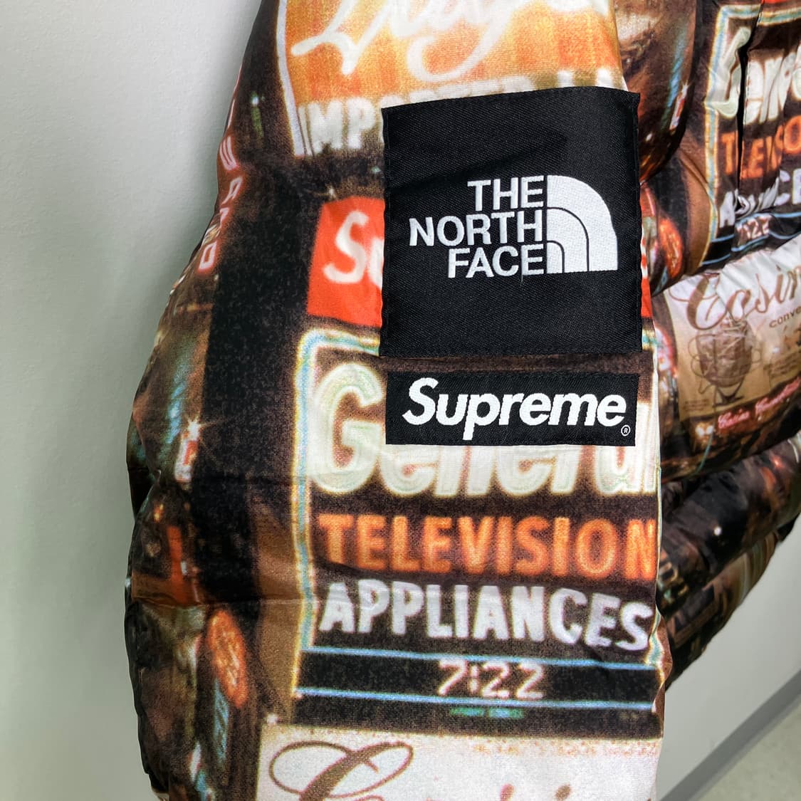 슈프림x노스페이스 800-필 하프 집 후드 풀오버 타임스퀘어 에디션 상품이미지6