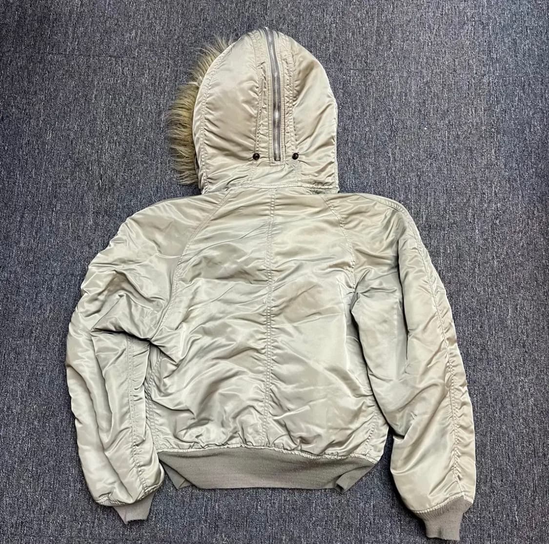 Alpha Industries 알파인더스트리 n2b 패딩 자켓 카키 상품이미지2