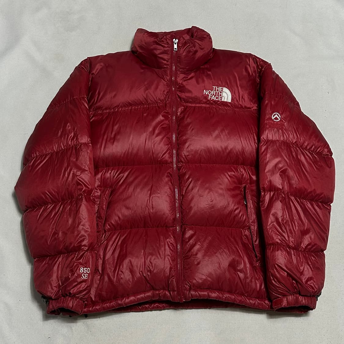 M 노스페이스 써밋 850 SE 레드 유광 구스다운 패딩 상품이미지2