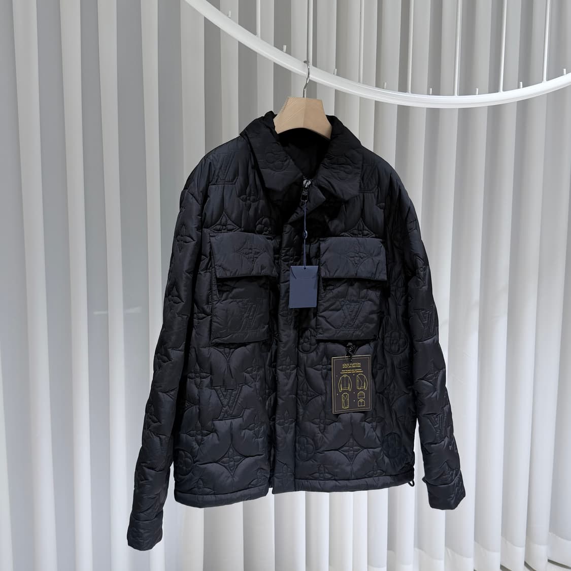 (S+ / 56) / 루이비통 모노그램 플라워 블루종 패딩 자켓 상품이미지3