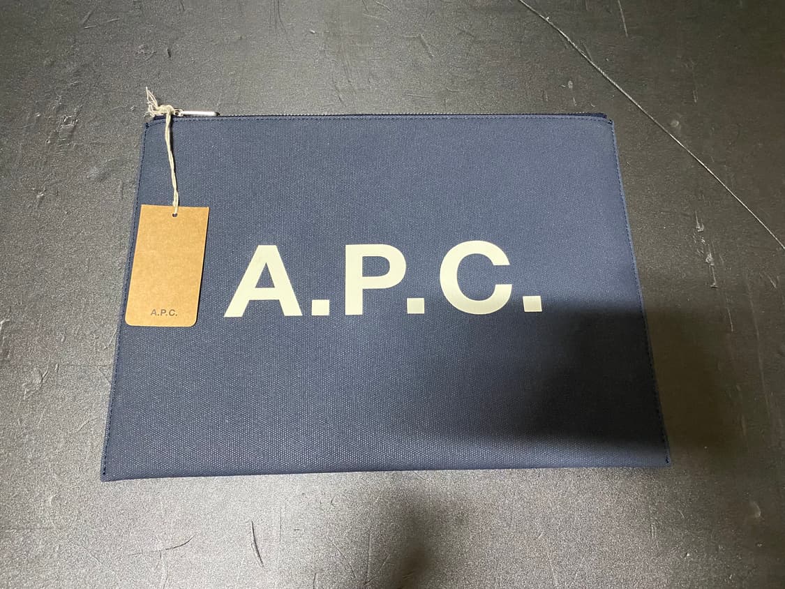 A.P.C pouch (남여공용) 상품이미지1