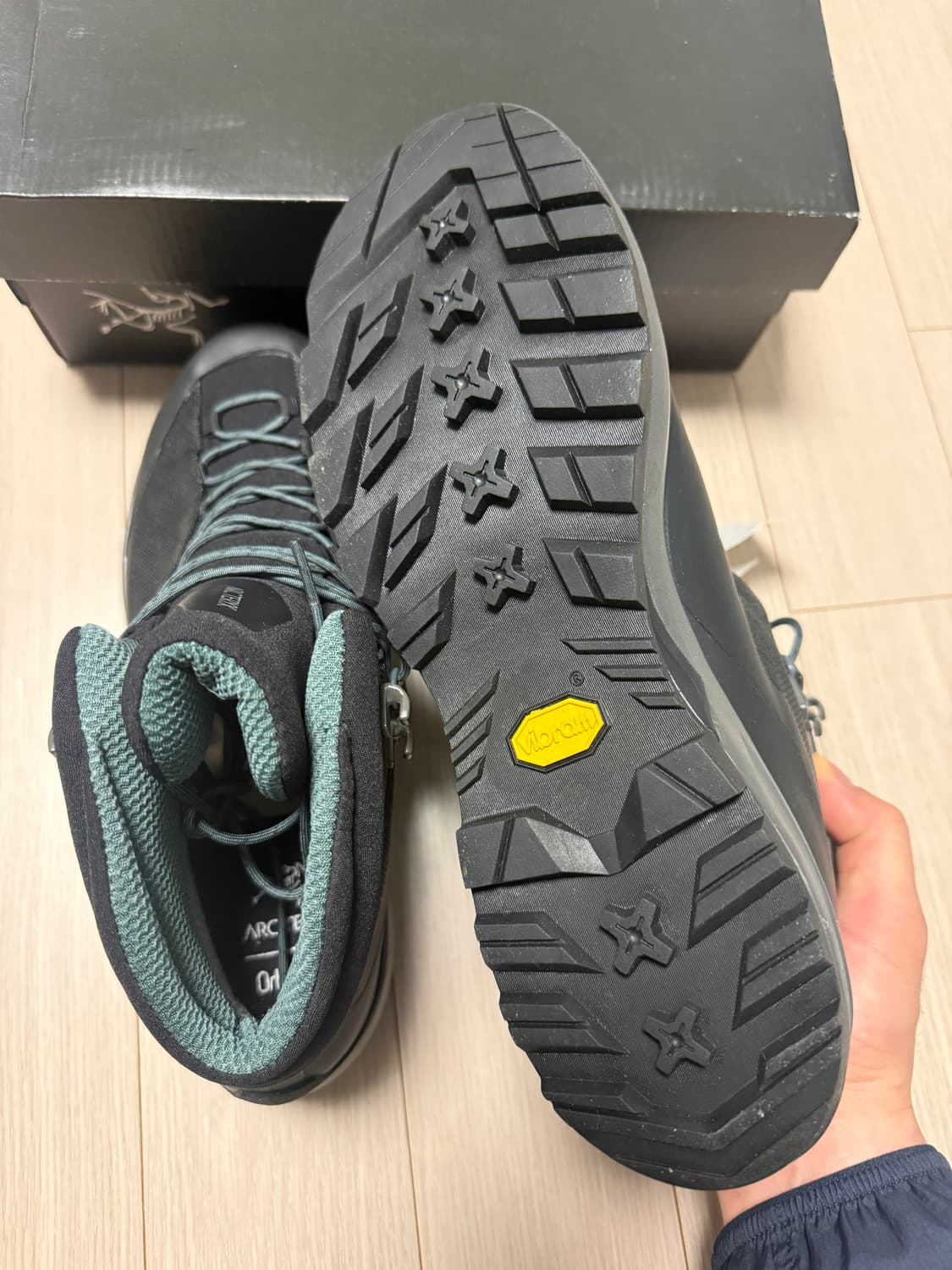 아크테릭스 아크럭스 TR GTX 275mm 새상품 상품이미지4