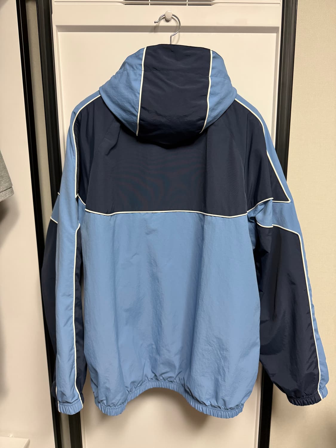 [L] 팔라스 파이프드 후드쉘 자켓 네이비 상품이미지2
