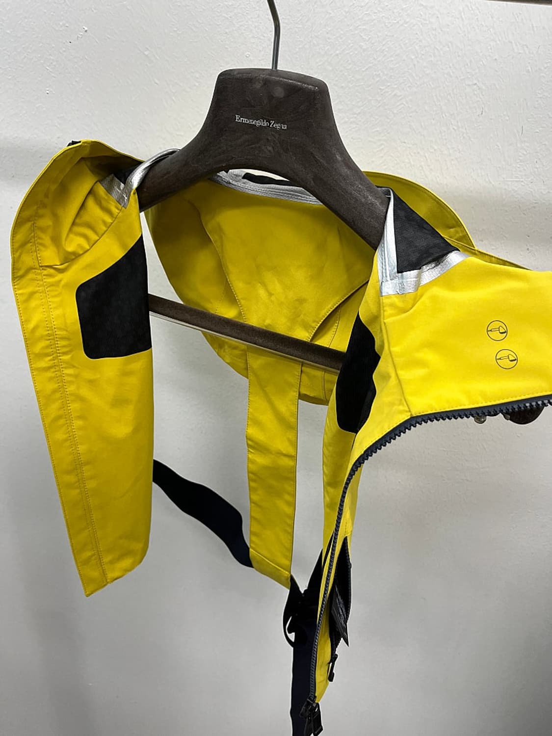 95) 지제냐 소프트쉘 후드 베스트  상품이미지9