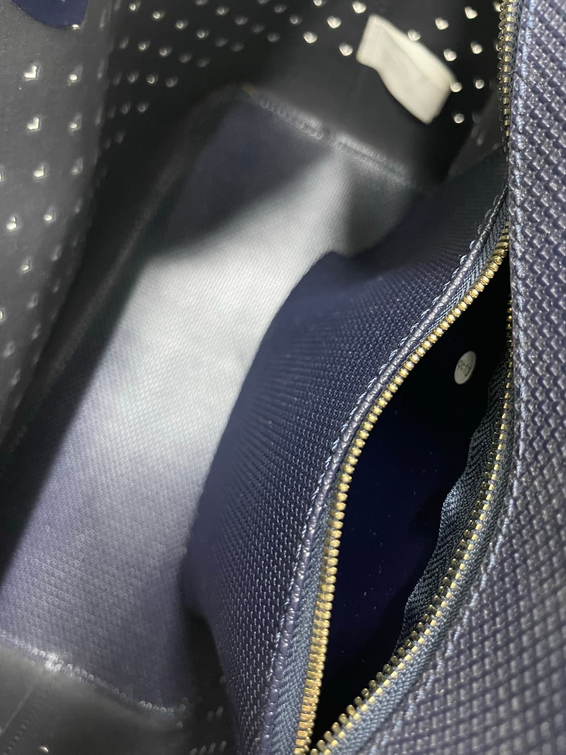 라코스테 펀칭쇼퍼백 상품이미지5