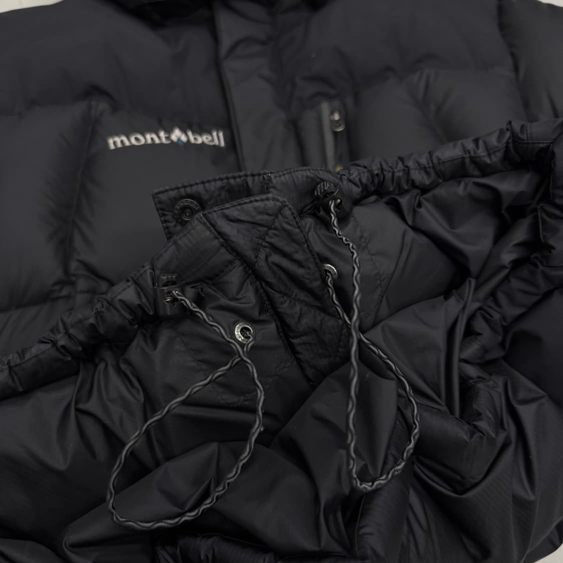 몽벨 고프코어 윈드프루프 구스다운 패딩 상품이미지6