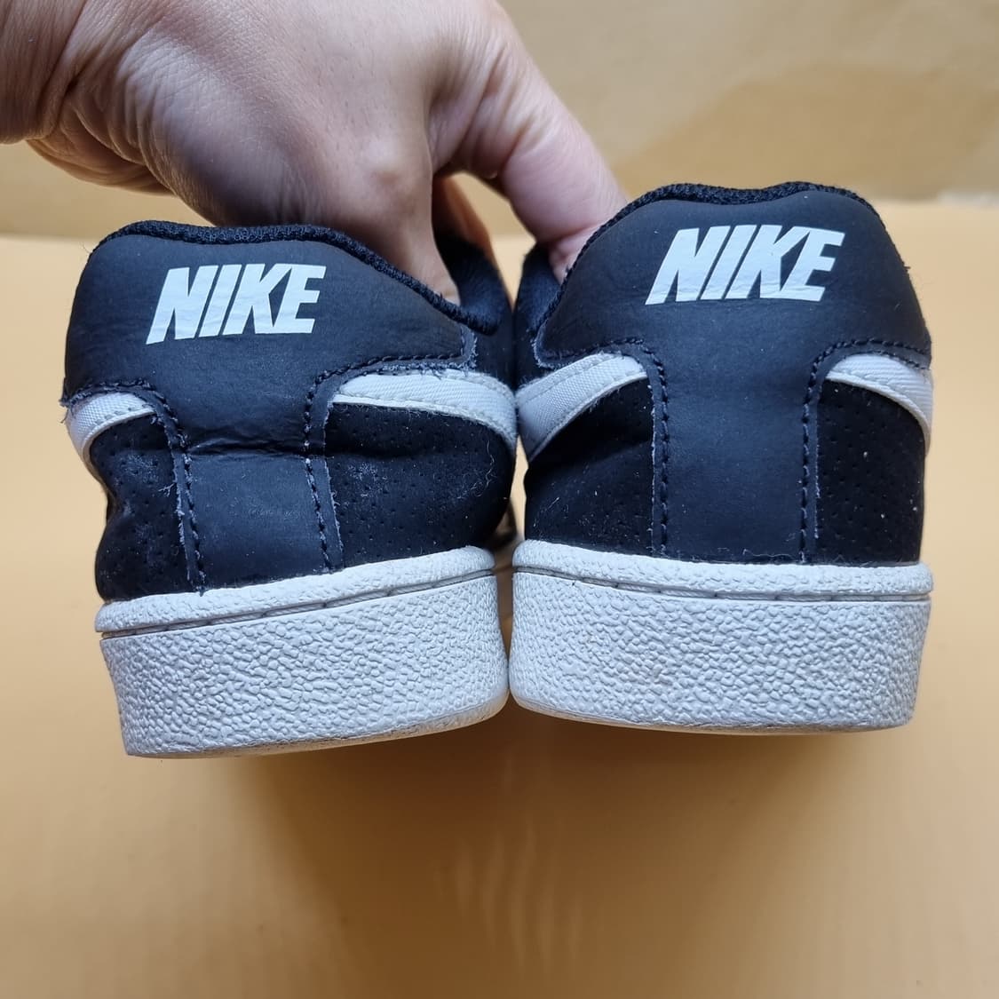 나이키 코트로얄 블랙 스니커즈 250 상품이미지4