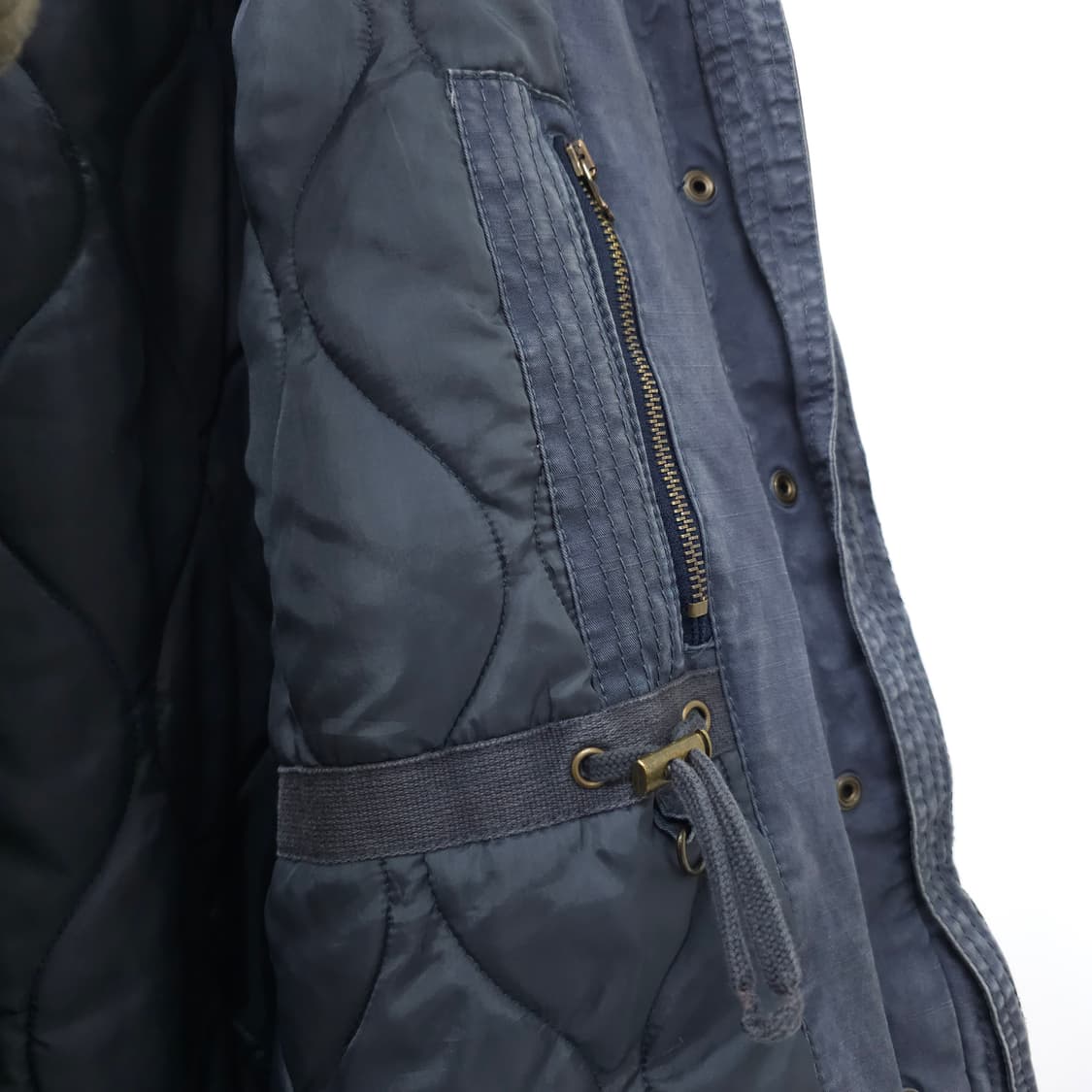 Levi's 워싱 다크그레이 퀼팅 피쉬테일 파카 밀리터리 자켓 상품이미지9