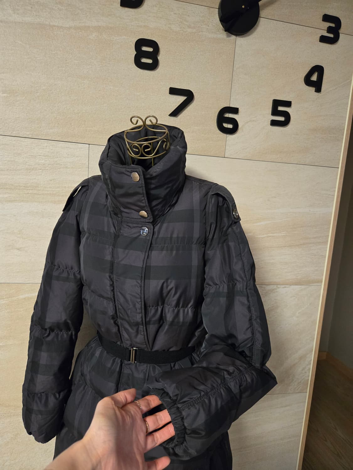 [L/정품] 버버리 밸트 여성 구스다운 패딩 상품이미지4