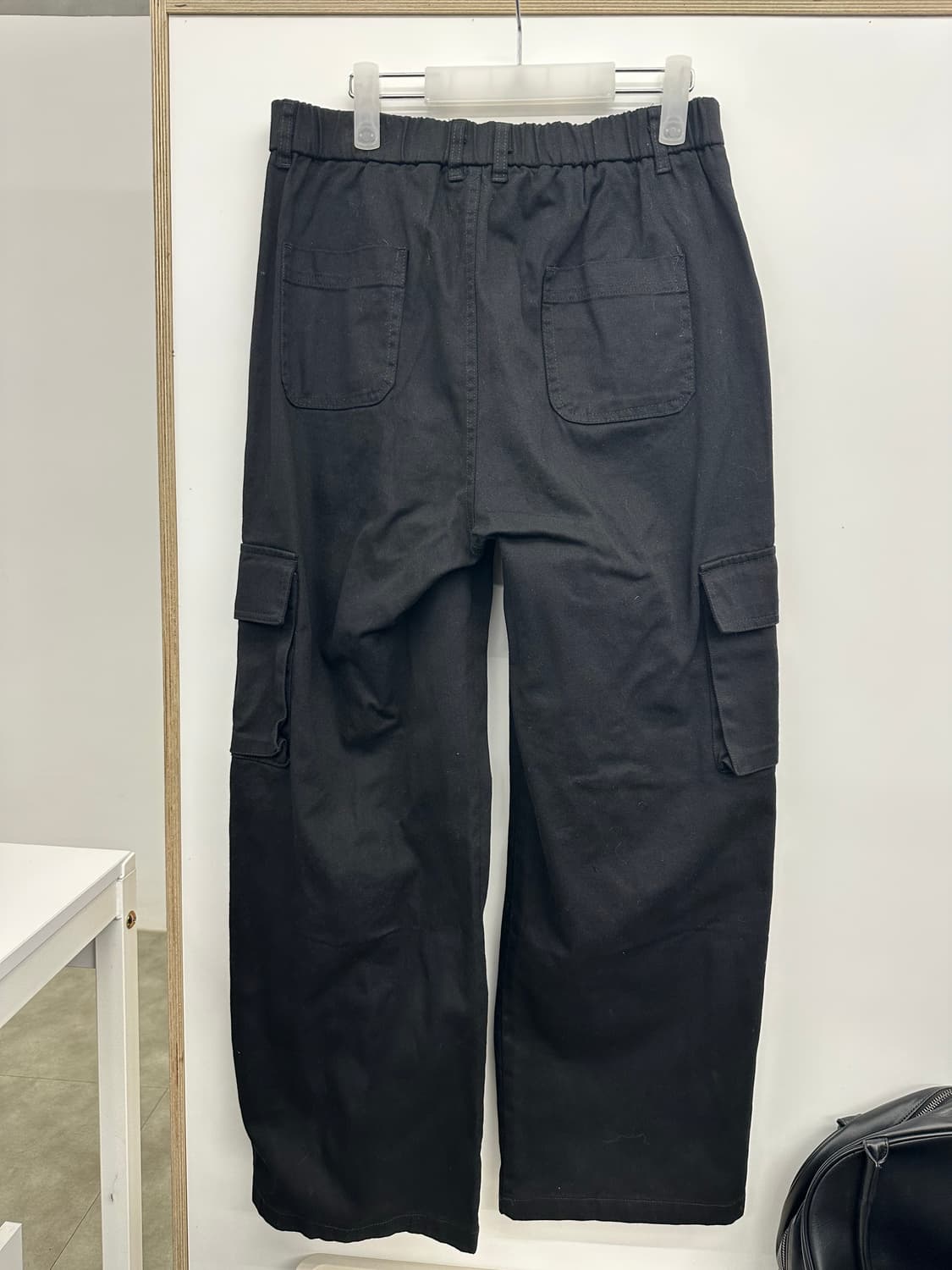 AGOD 와이드 빅포켓 코튼 카고 밴딩 팬츠(블랙) 상품이미지2