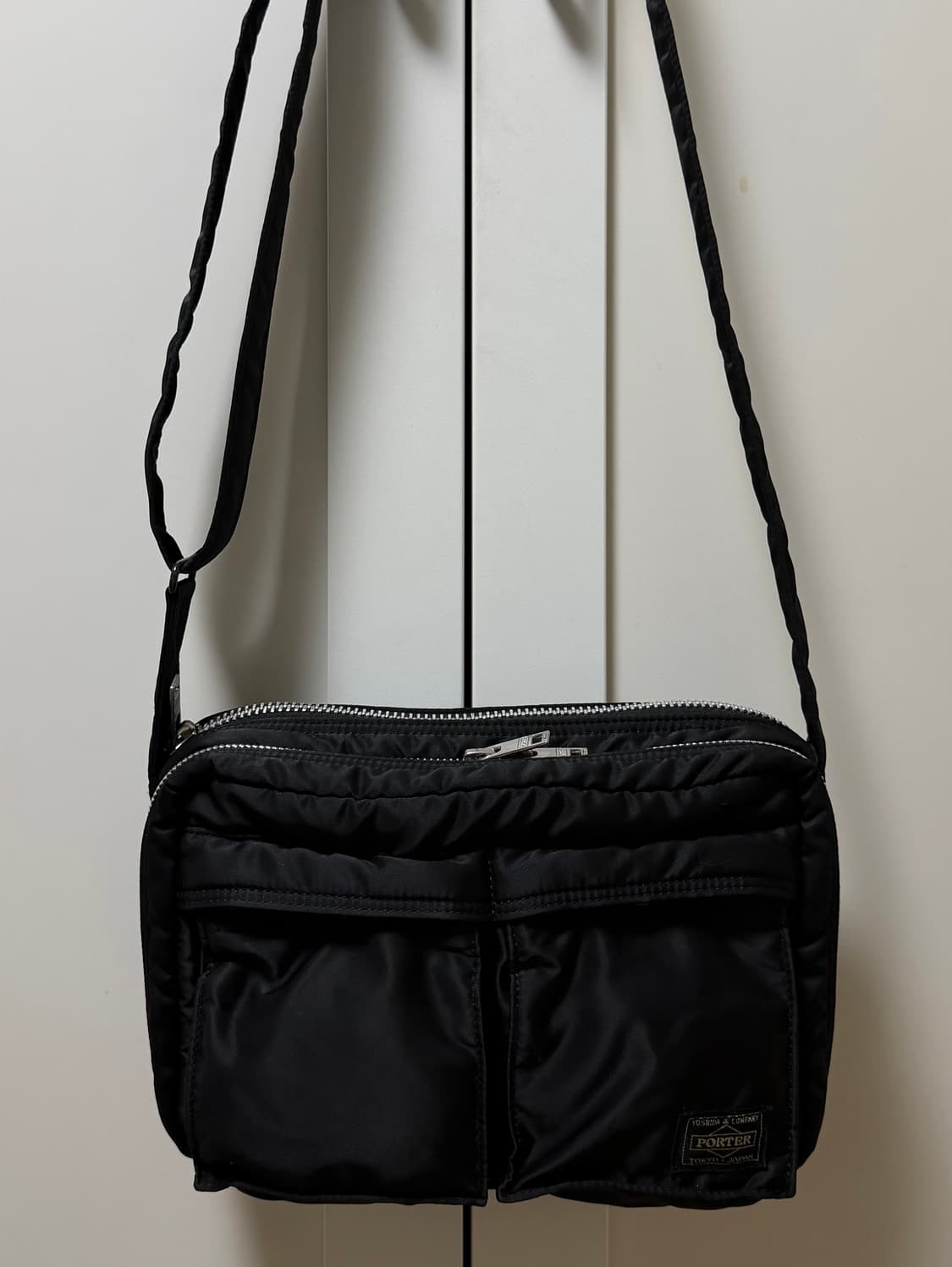 포터 탱커 숄더백 스몰 블랙 상품이미지1