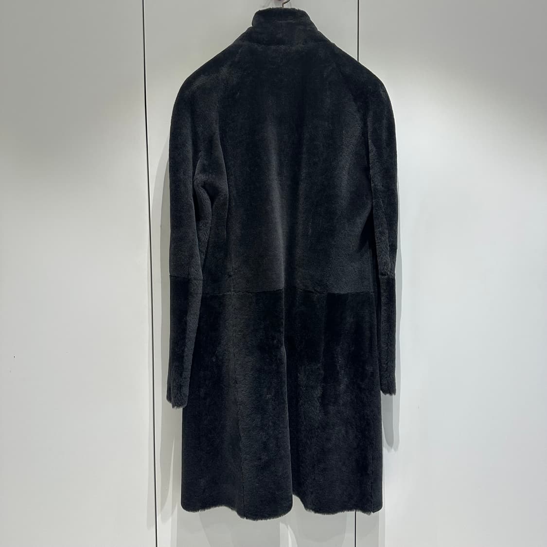 아르마니 꼴레지오니 시어링 어시메트릭 코트 상품이미지5