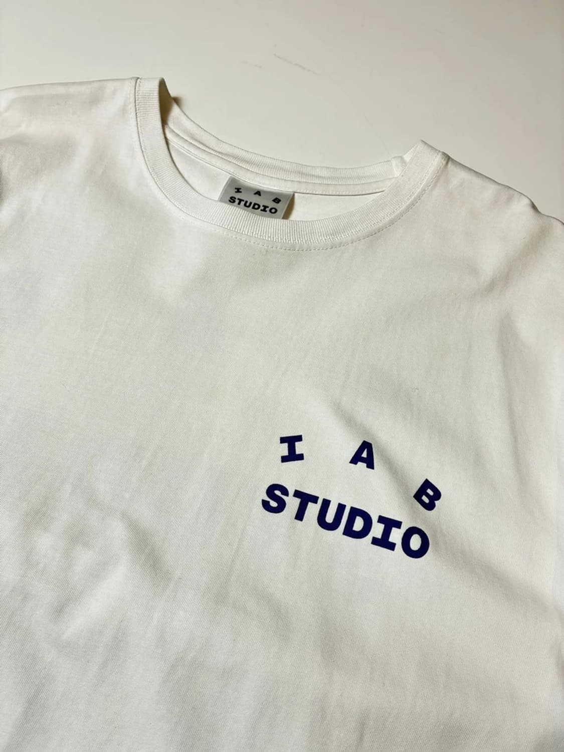 아이앱스튜디오 빅로고 오버핏 반팔 티셔츠 PN8575 상품이미지3