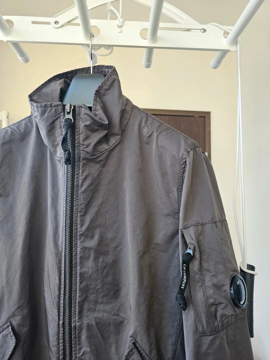 씨피 정품 CP컴퍼니 봄버형태 자켓 105 팔아요 상품이미지3