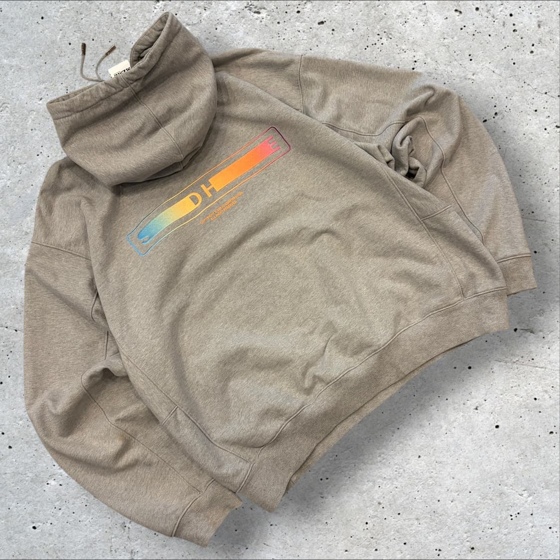 [110] 23FW 솔리드옴므 자수 후드티 그레이 D746 상품이미지1