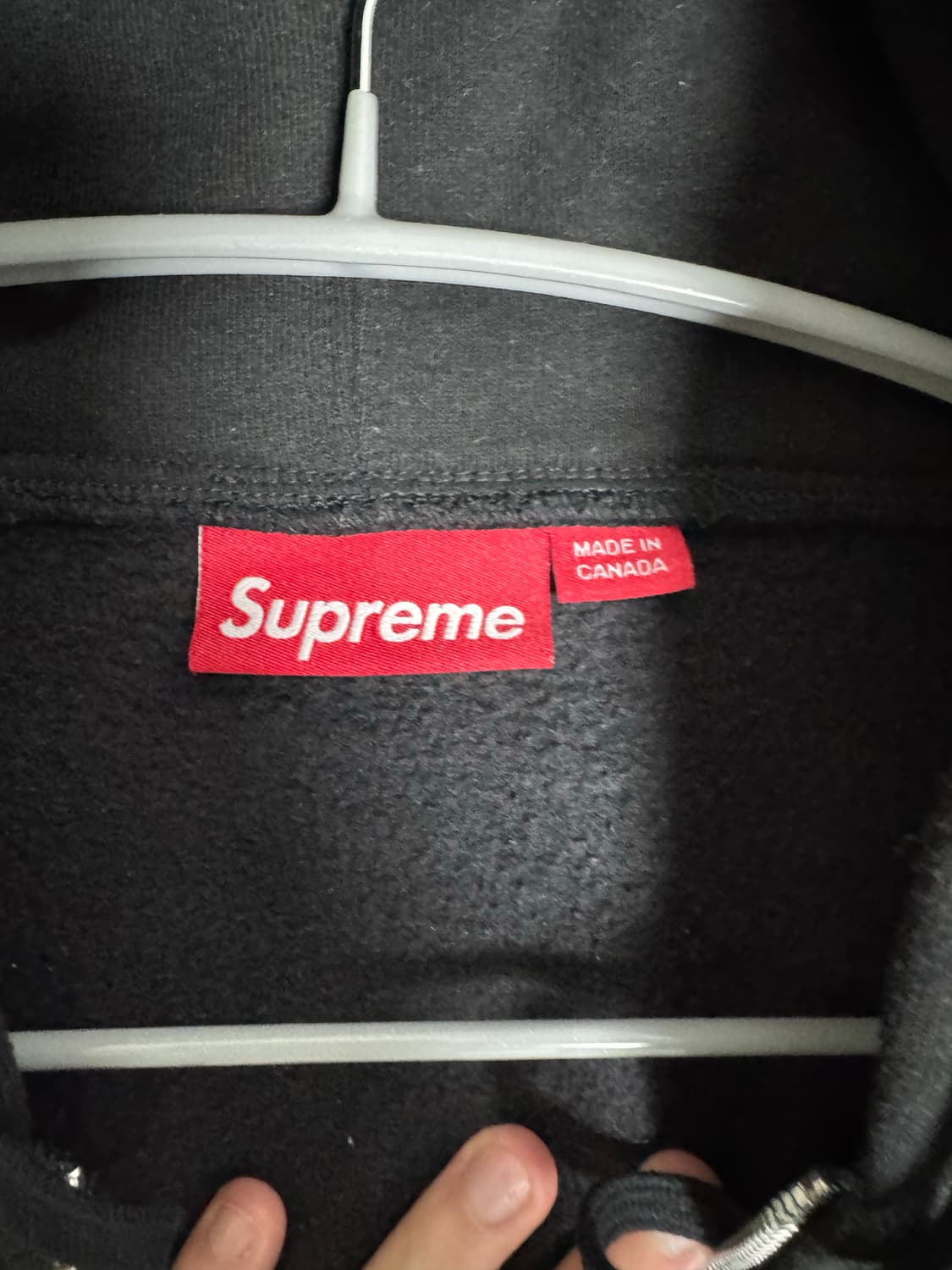 슈프림 24fw 스몰박스 후드집업 블랙 L 상품이미지3